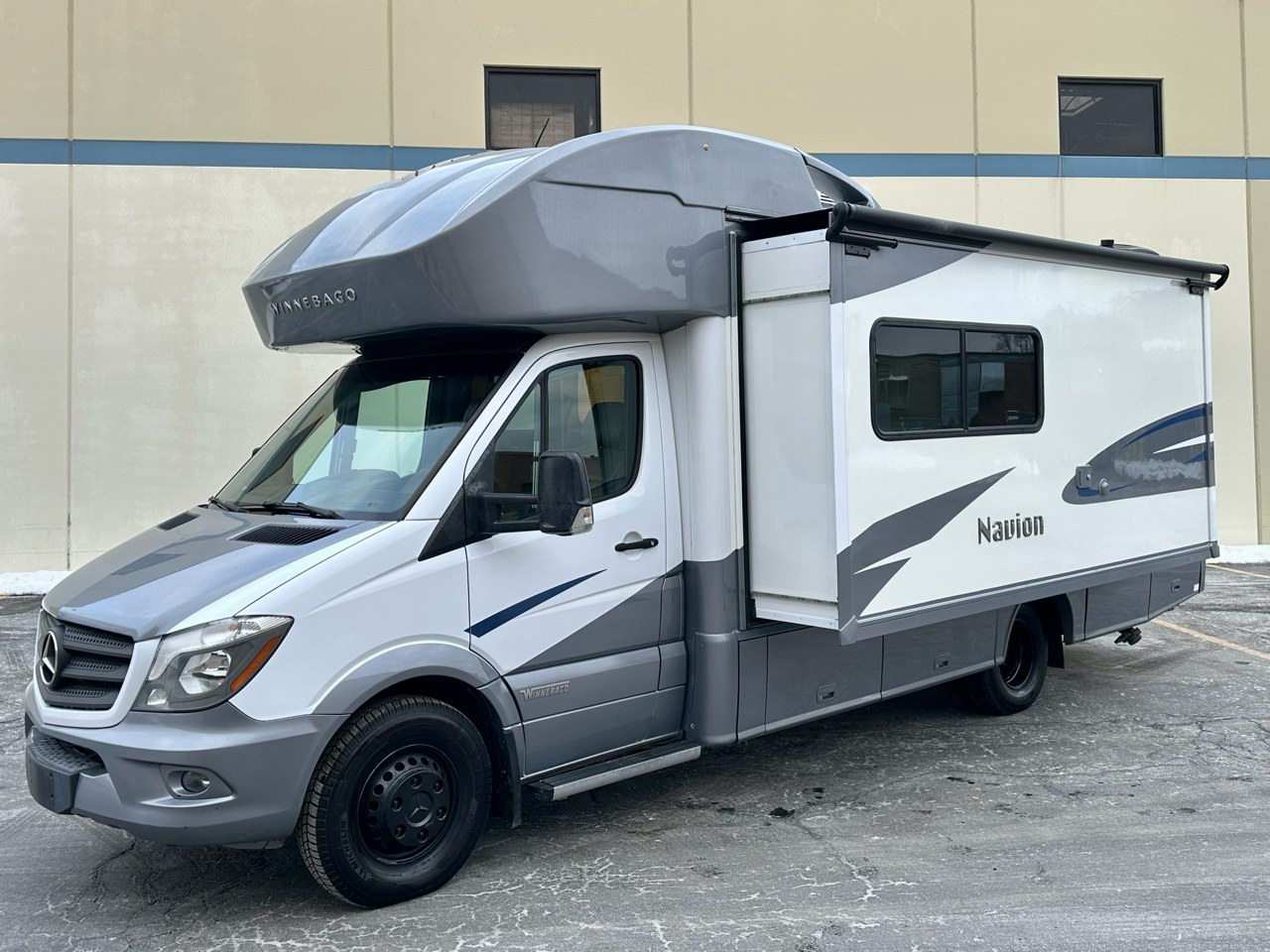 Front driver-side exterior